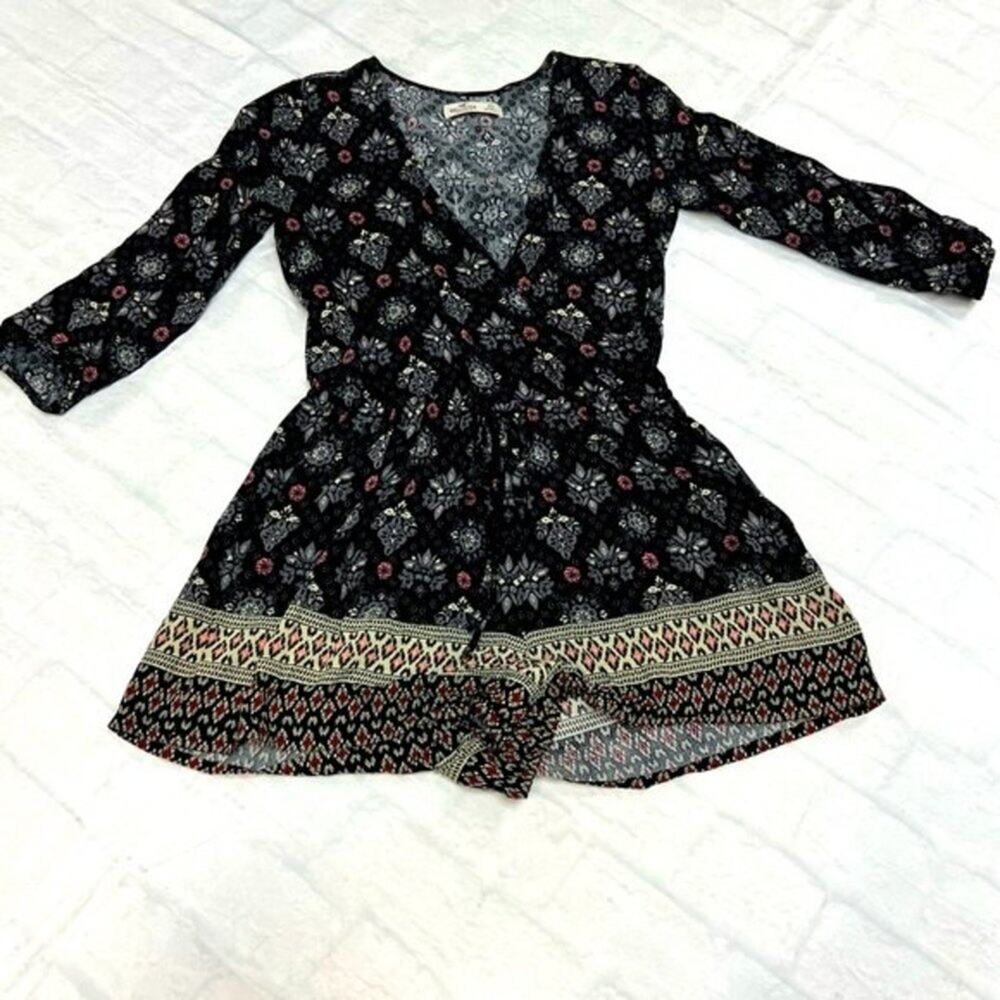 Hollister Romper XS